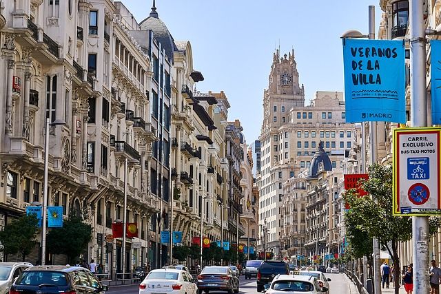 Comprar una casa en España siendo no residente