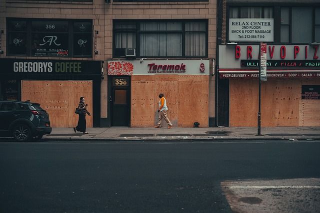 stores-closed-5276150_640 Causas por las que cierran las empresas